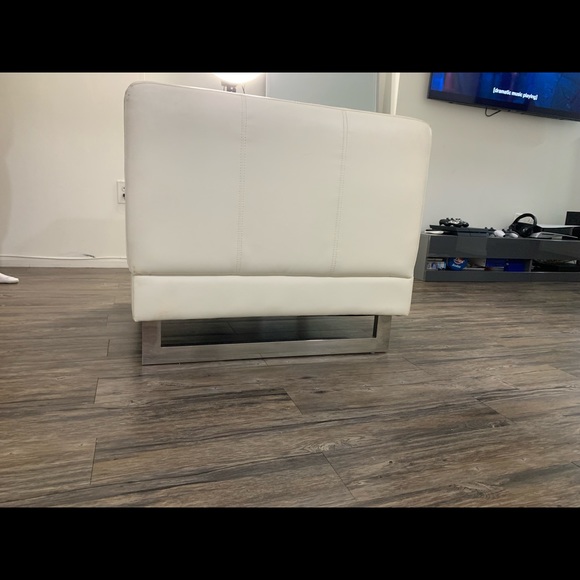 Two piece sofas - Picture 6 of 15